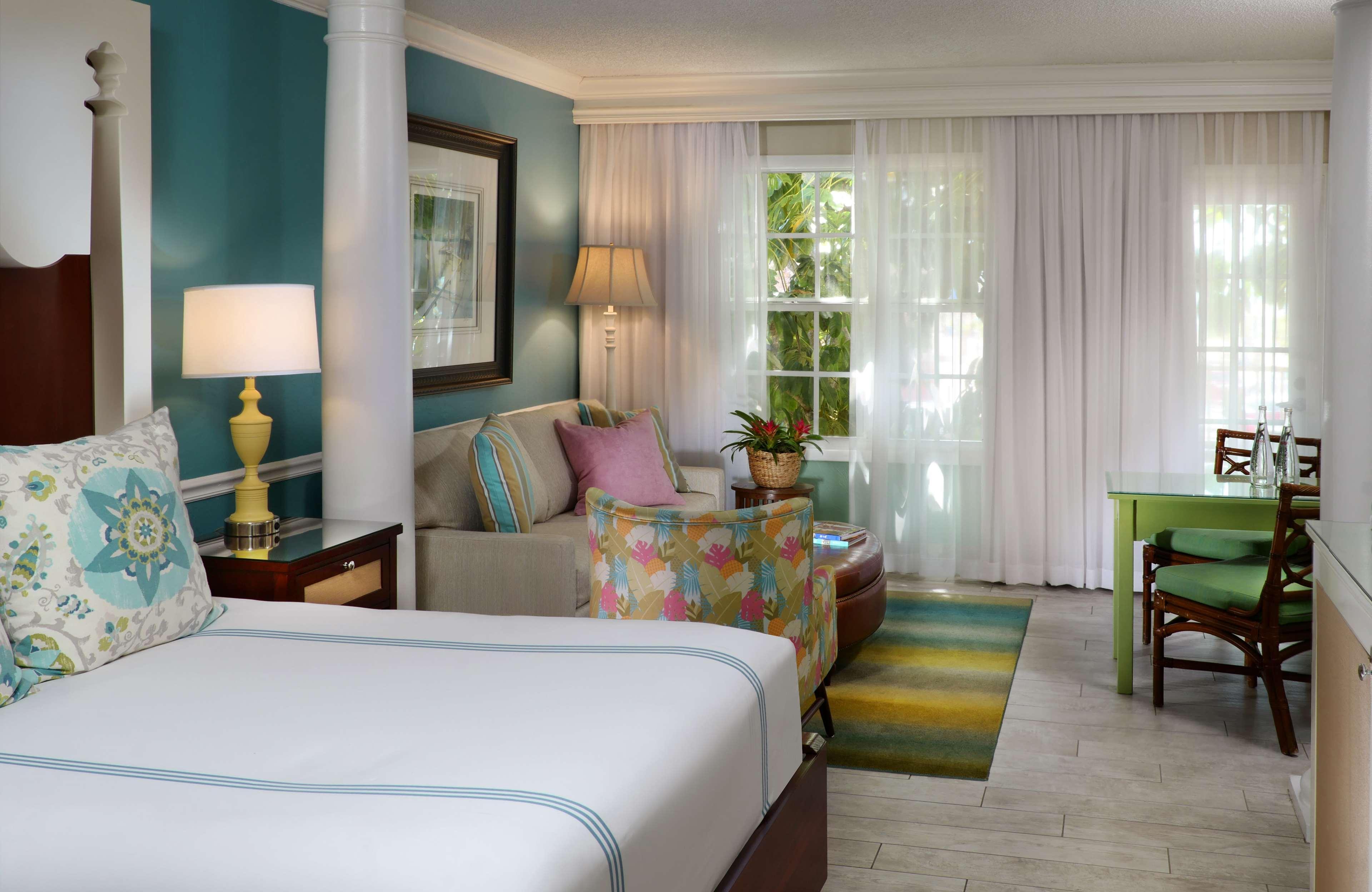 Ocean Key Resort & Spa, A Noble House Resort Кей Уест Екстериор снимка
