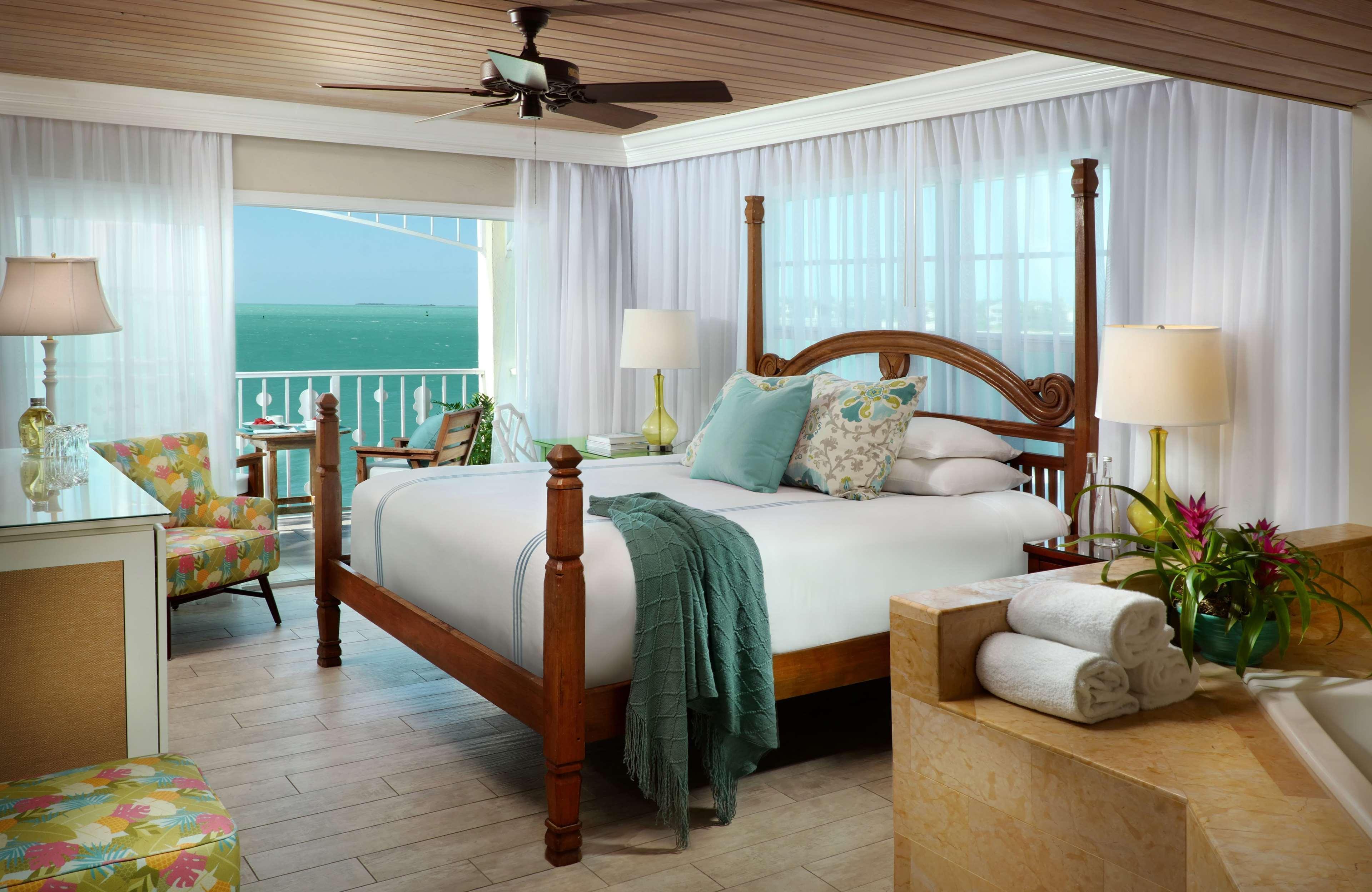 Ocean Key Resort & Spa, A Noble House Resort Кей Уест Екстериор снимка