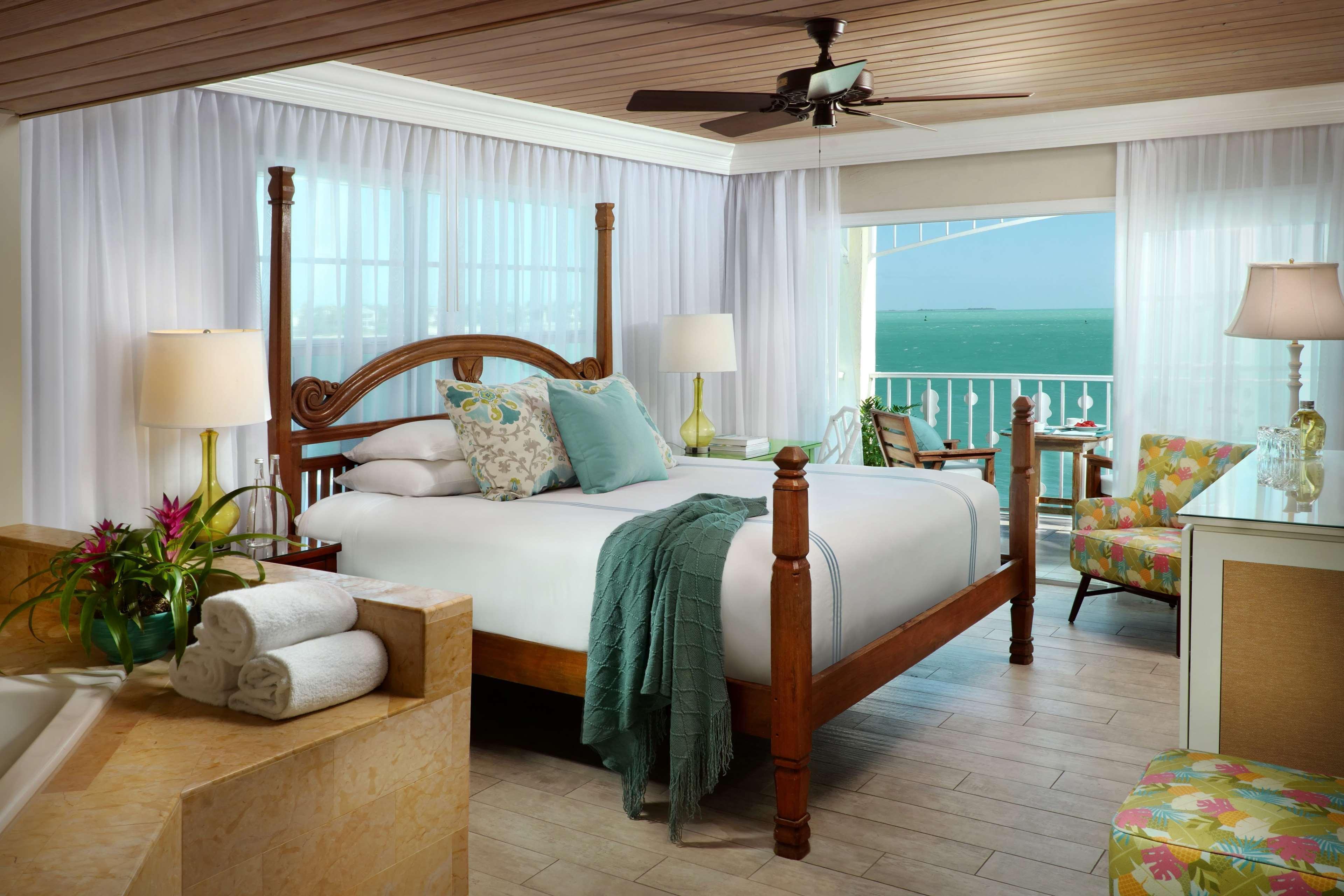 Ocean Key Resort & Spa, A Noble House Resort Кей Уест Екстериор снимка