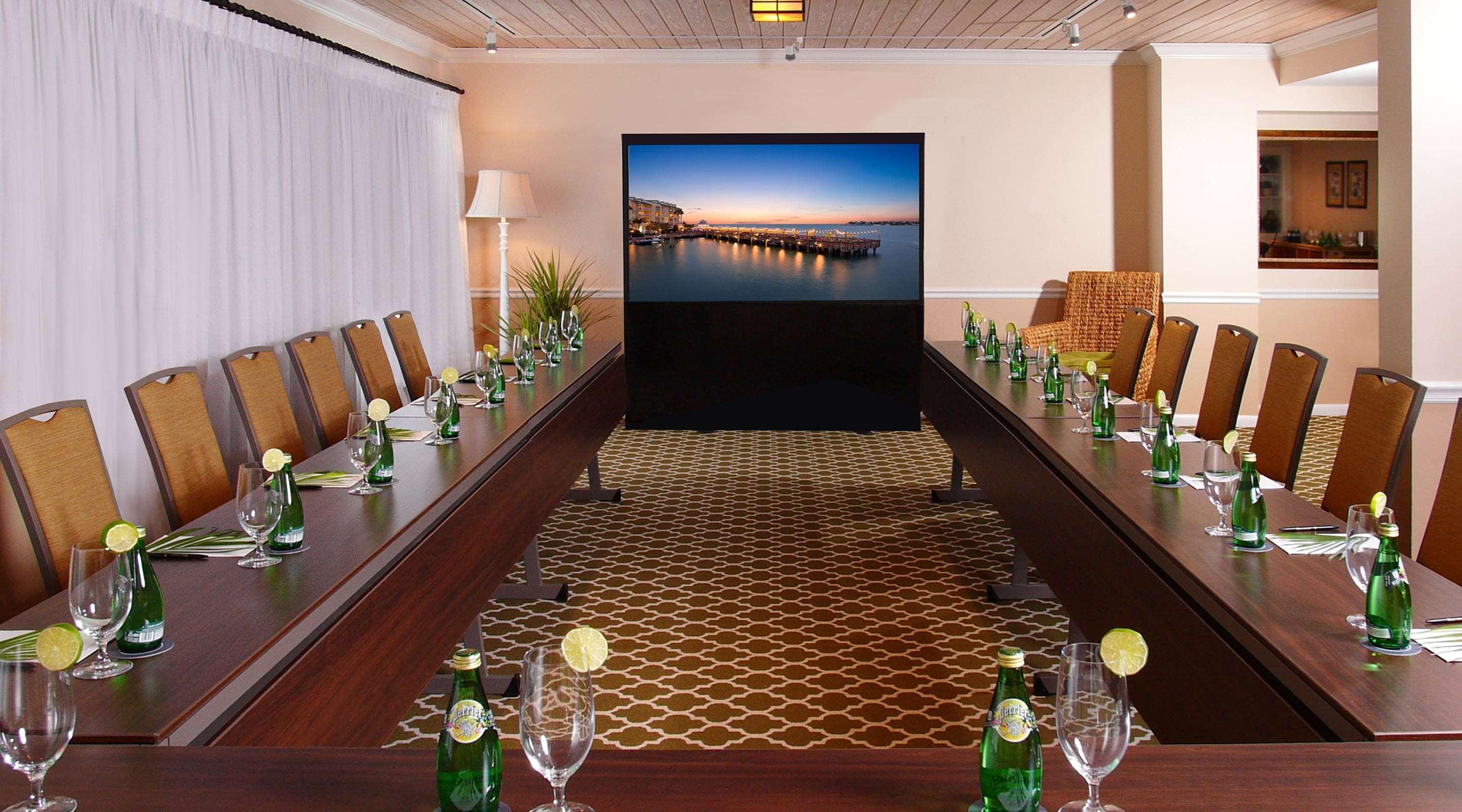 Ocean Key Resort & Spa, A Noble House Resort Кей Уест Екстериор снимка