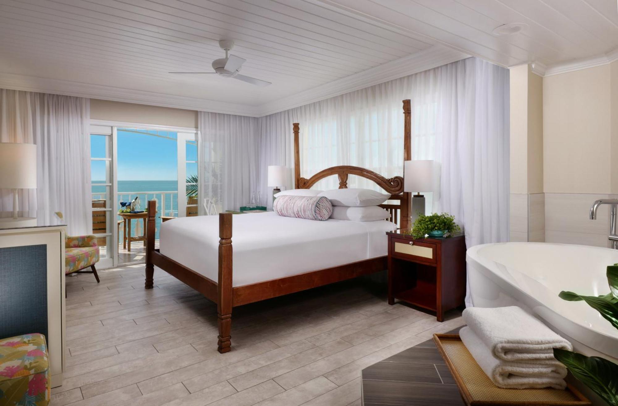 Ocean Key Resort & Spa, A Noble House Resort Кей Уест Екстериор снимка